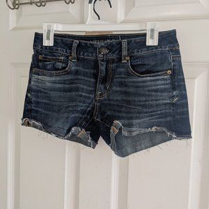 American Eagle Super-Stretch Denim Shorts Size 4